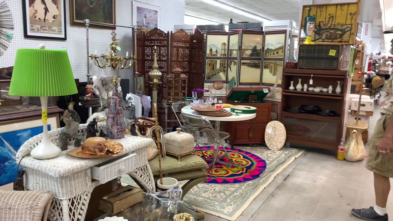 Scott Antique Markets