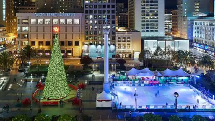 9 West Coast Christmas Markets Known for Their Inviting Holiday Atmosphere
