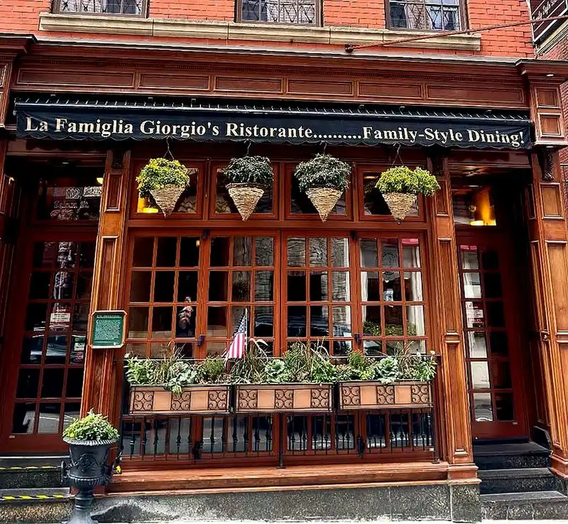 A brief history of La Famiglia Giorgio's