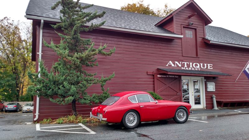 Antique Shops That Welcome Browsers of All Ages