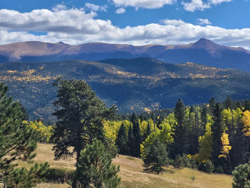 Sweeping Views of Pikes Peak - Without the Traffic