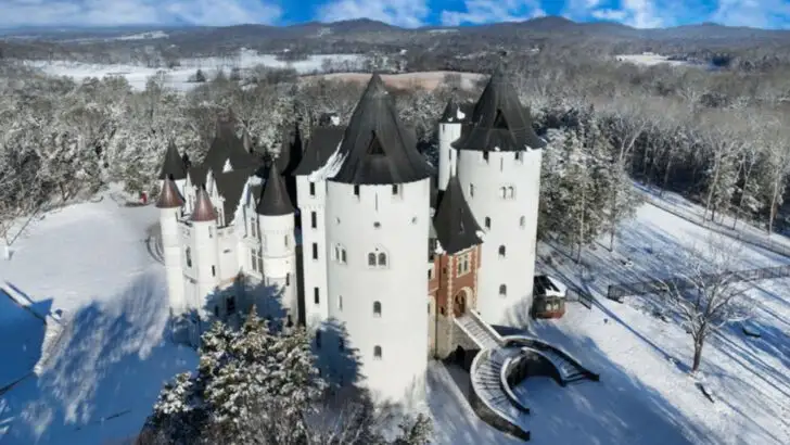 A gorgeous Welsh-style castle in Tennessee feels too striking to overlook