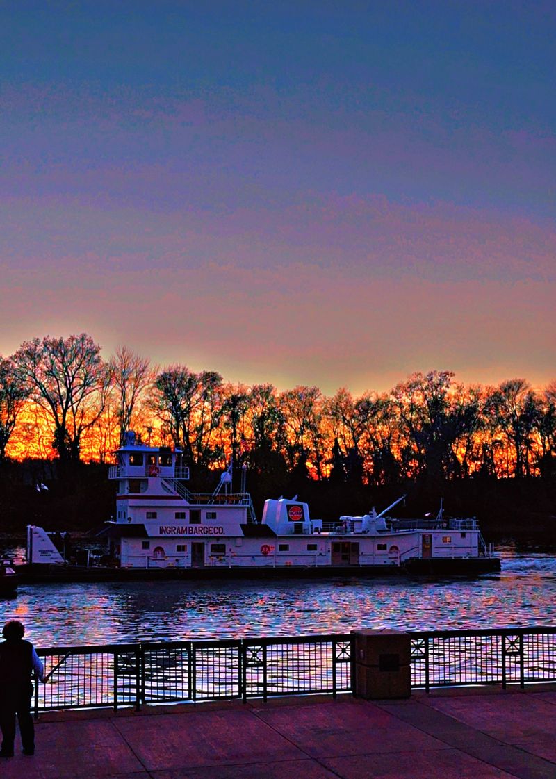 Downtown Riverfront Walk