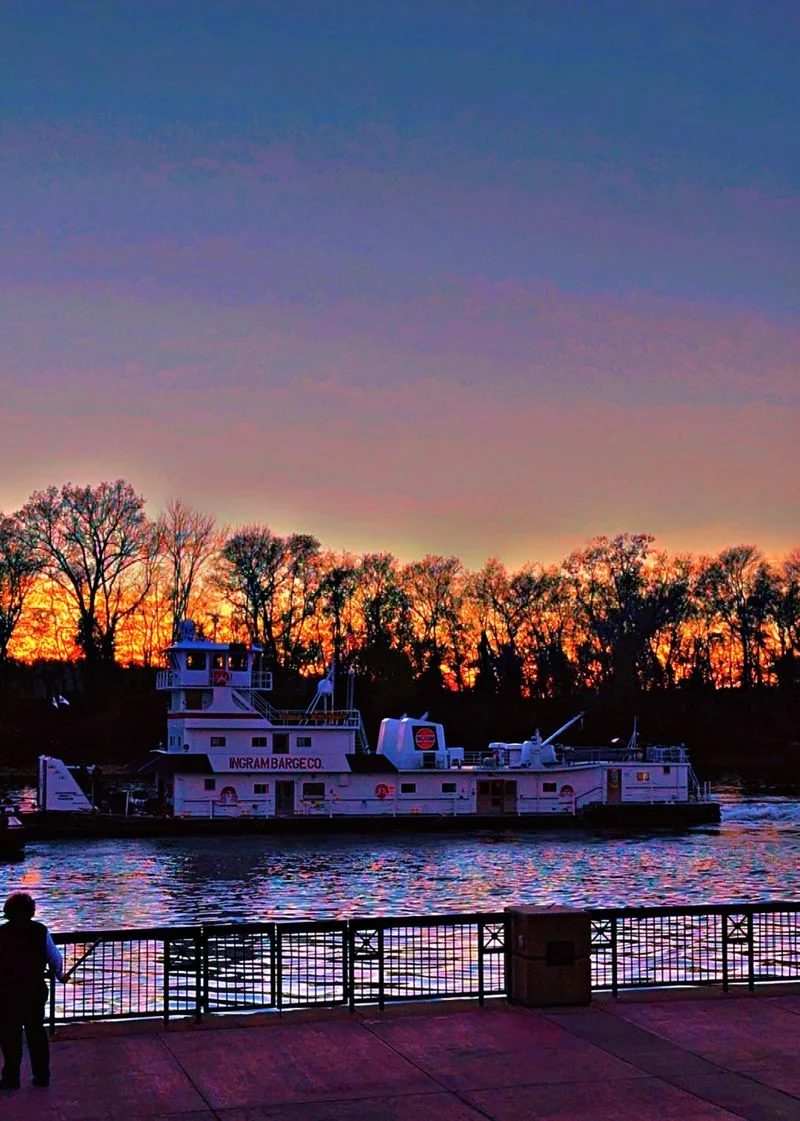 Downtown Riverfront Walk