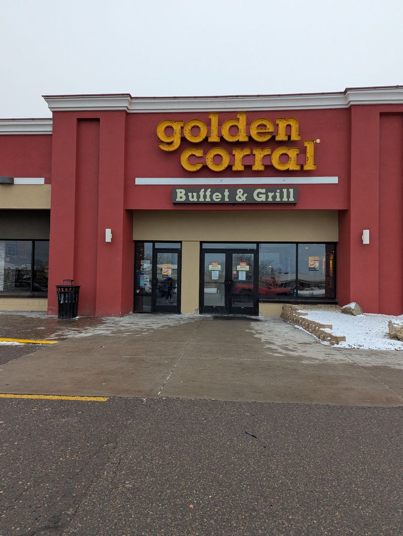 Golden Corral Buffet & Grill - Maplewood