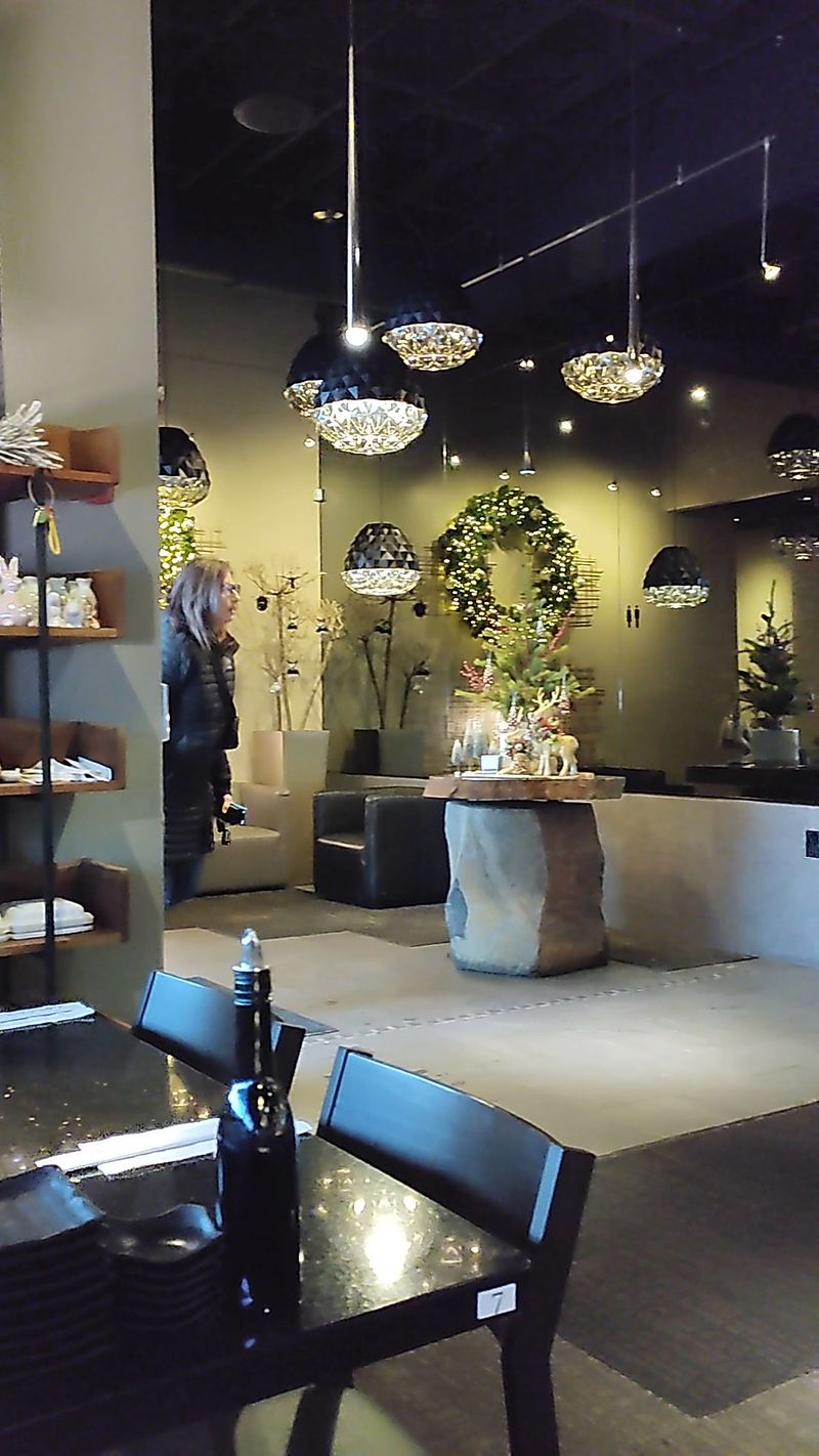 Alaska &mdash; Sushi & Sushi (Anchorage)