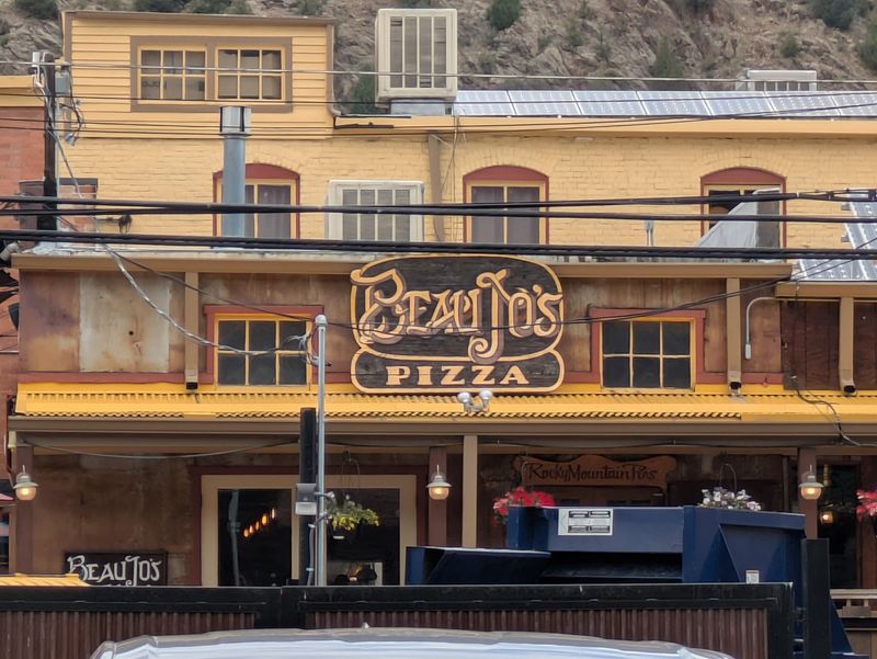 Service, hours, and practical details