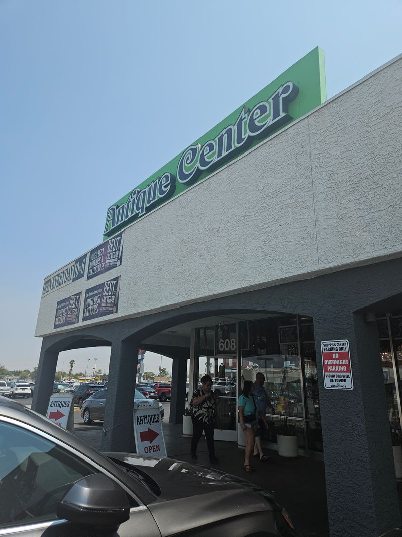 Las Vegas Antique Center - Las Vegas