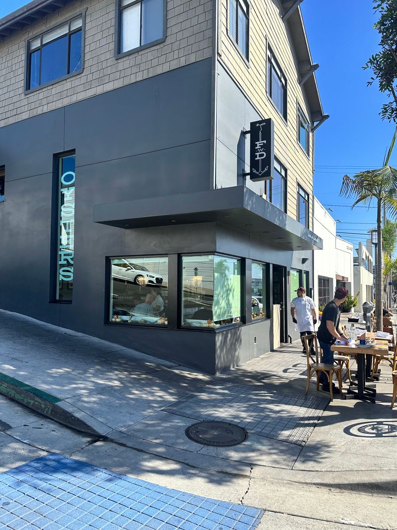 California &ndash; Fishing With Dynamite (Manhattan Beach)