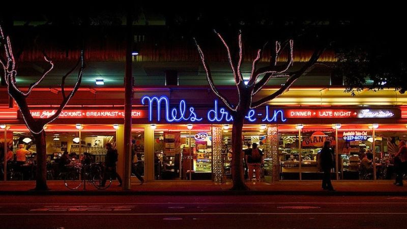 California &ndash; Mel&rsquo;s Drive-In (San Francisco)