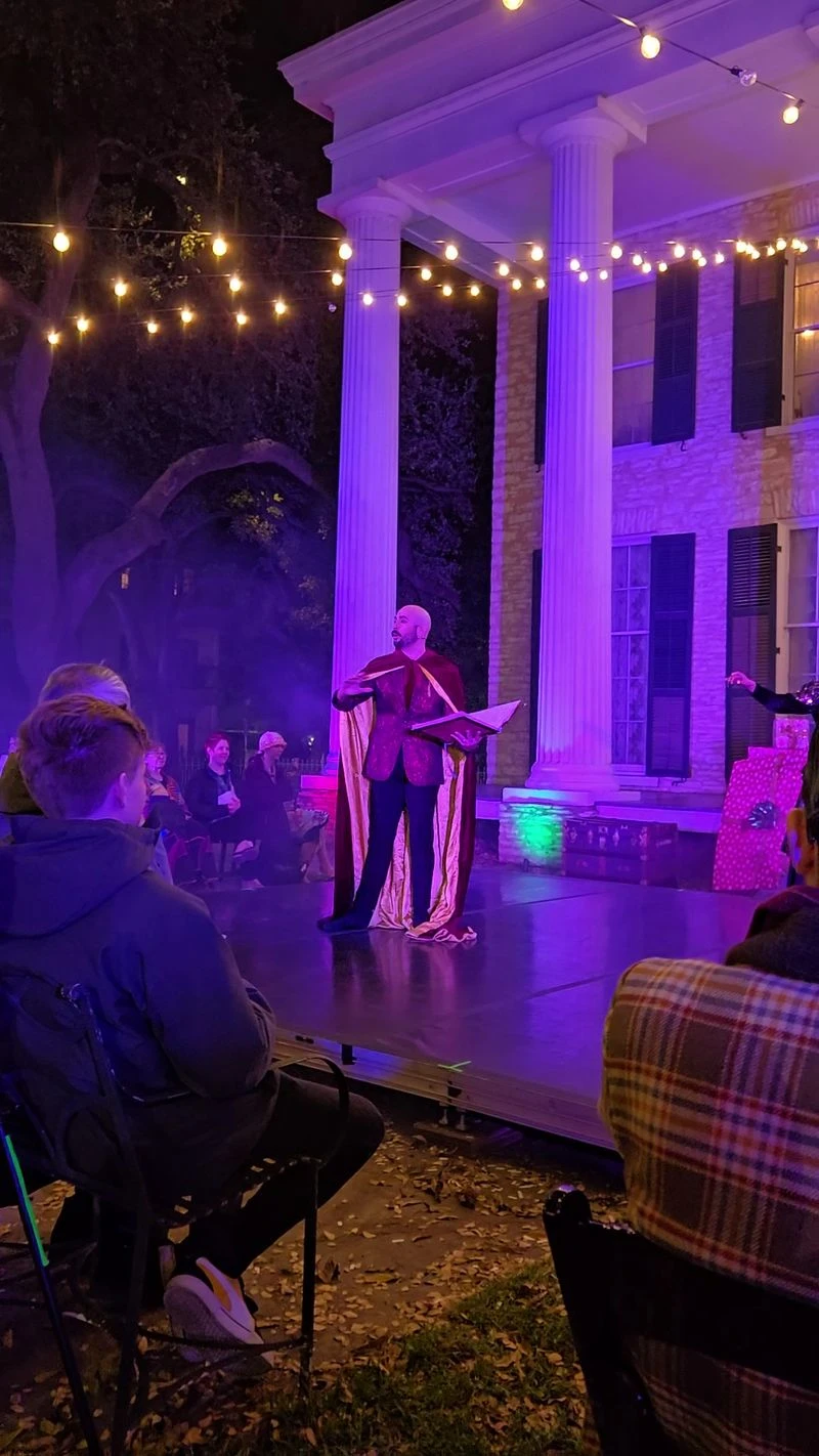 Tour Festively Decorated Historic Homes