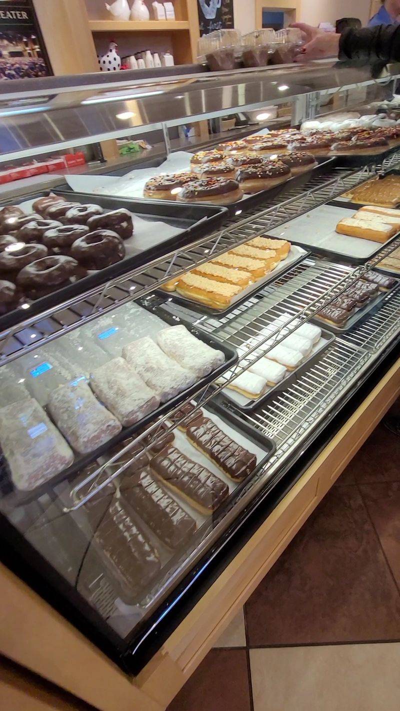 Dutch Valley Restaurant &mdash; Sugarcreek, OH