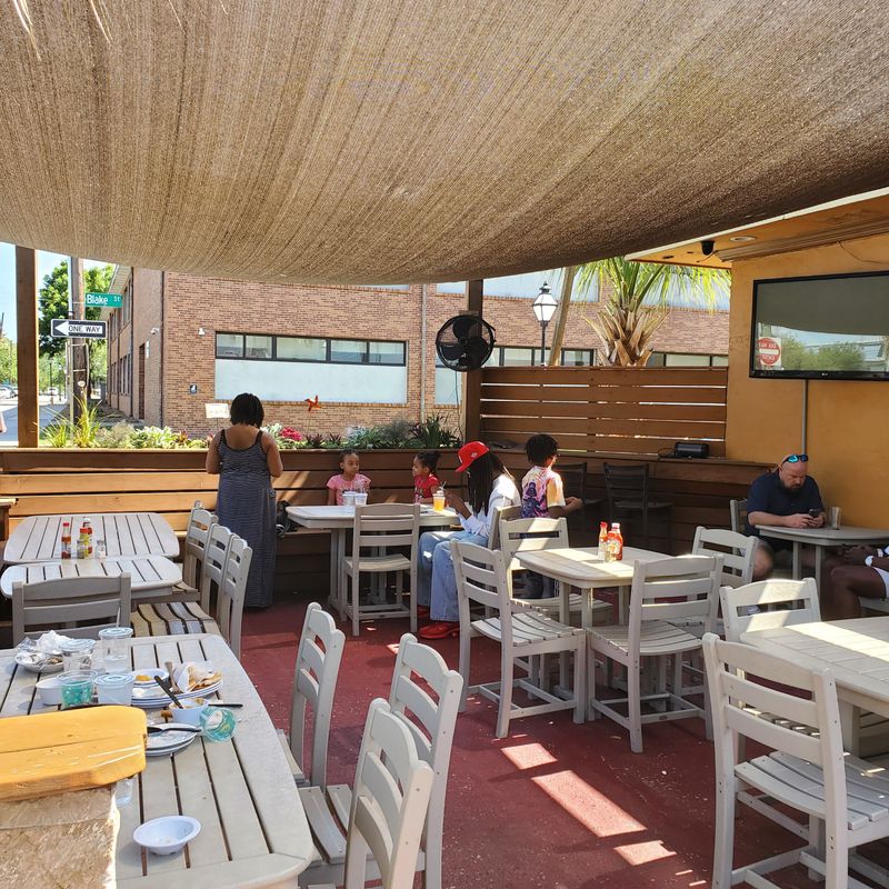 Hannibal’s Kitchen — Charleston