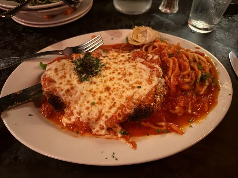 Capo&rsquo;s Restaurant and Speakeasy