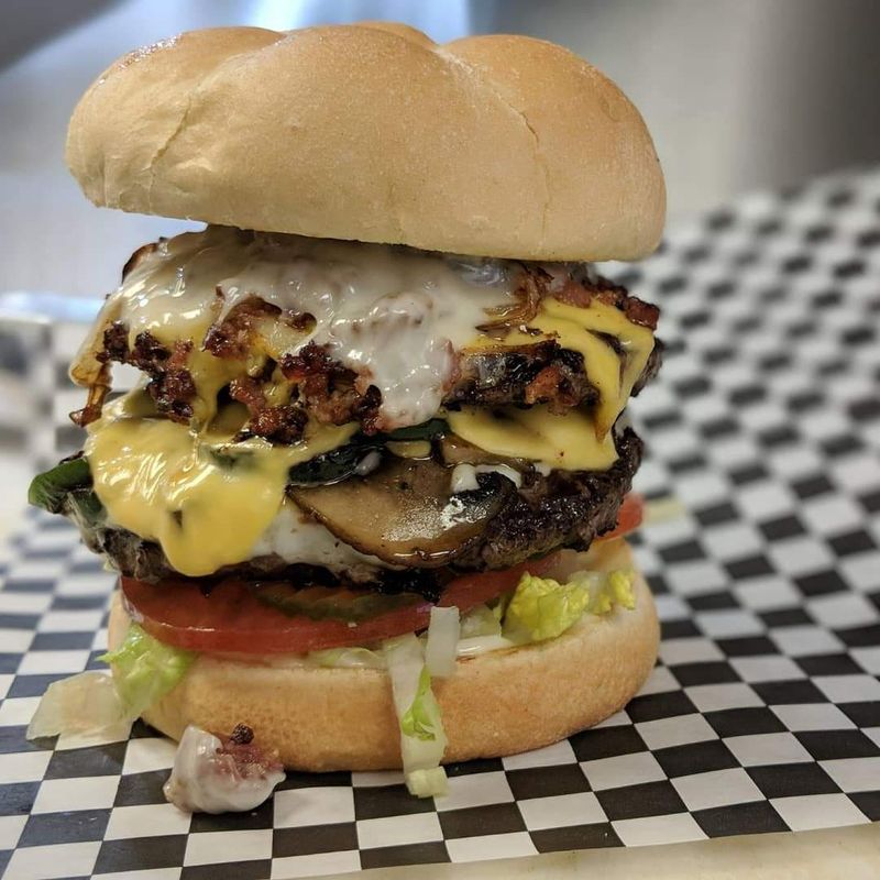 Do-B&rsquo;s Burgers &mdash; Emporia, Kansas
