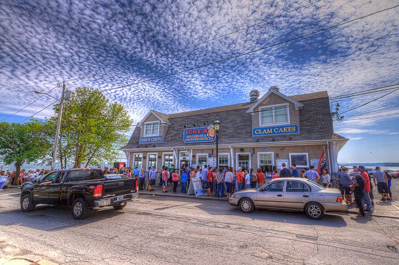 Iggy’s Doughboys & Chowder House – Warwick