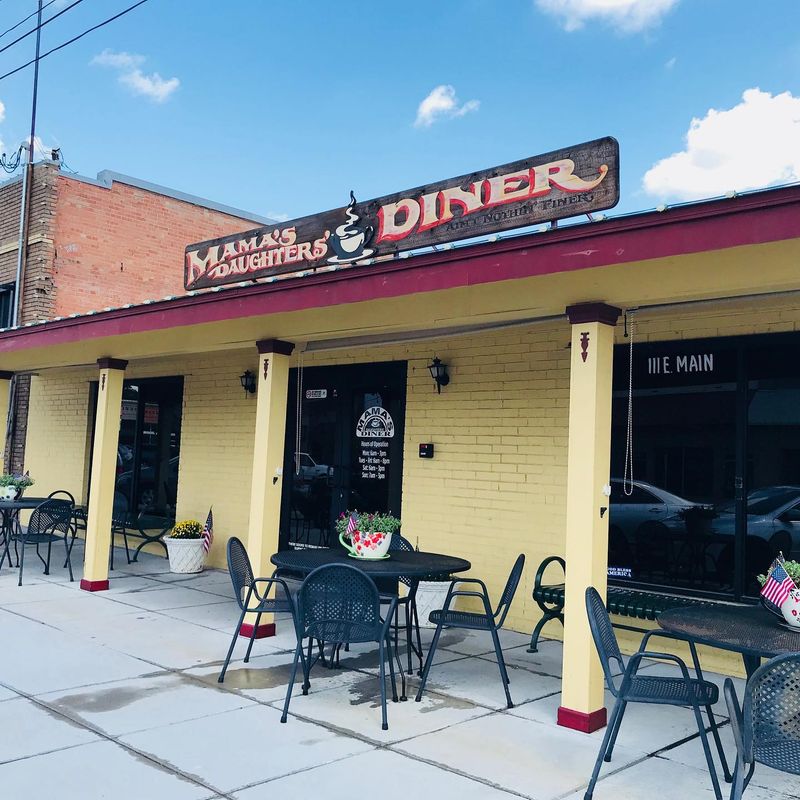 Mama&rsquo;s Daughters&rsquo; Diner &mdash; Dallas & Forney, TX