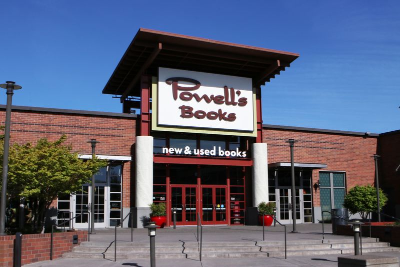 Powell&rsquo;s Books at Cedar Hills Crossing, San Jose