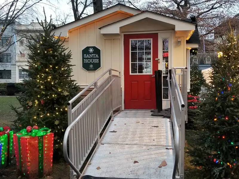 Seasonal Christmas Markets