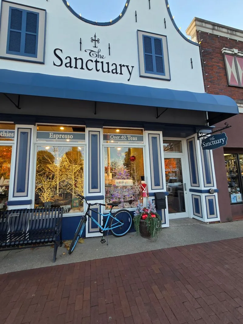 Cozy Cafés & Warm Drinks