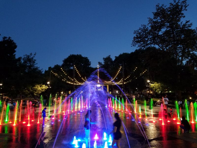 Washington Park&rsquo;s Deck the Park Holiday Market (OTR)