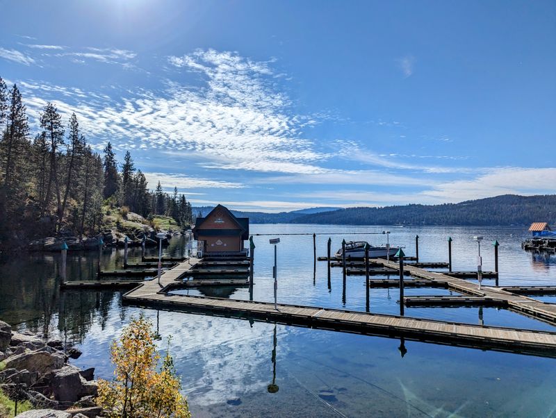 Coeur d&rsquo;Alene Shoreline: Tubbs Hill & Lake Views