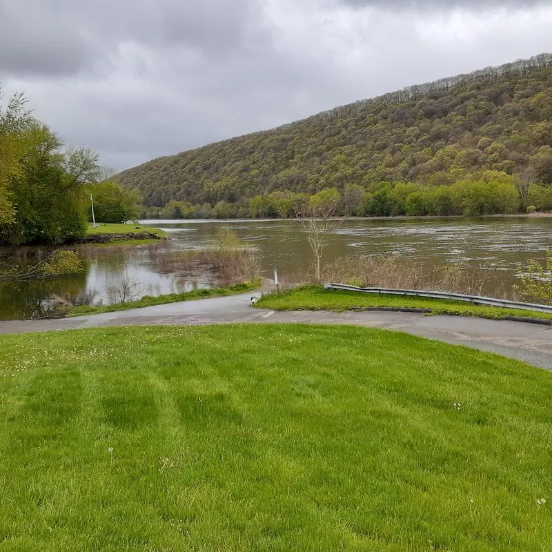 Trails That Blend Nature and History