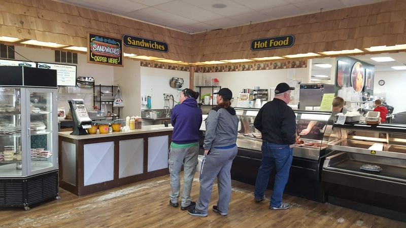 Warm Hospitality and Shopping Tips