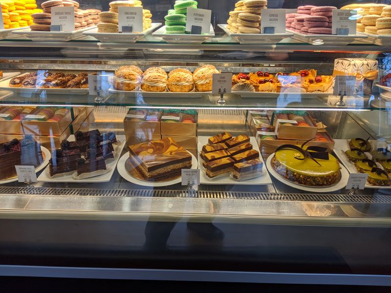 Light fare that respects the pastry