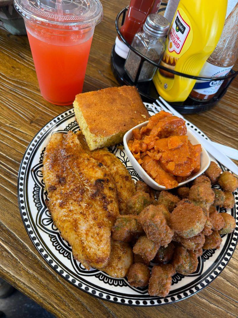 Stacy&rsquo;s Heavenly Host Soul Food Restaurant &mdash; Ogden