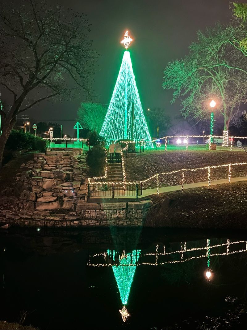 Lake Granbury Strolls and Quiet Morning Views