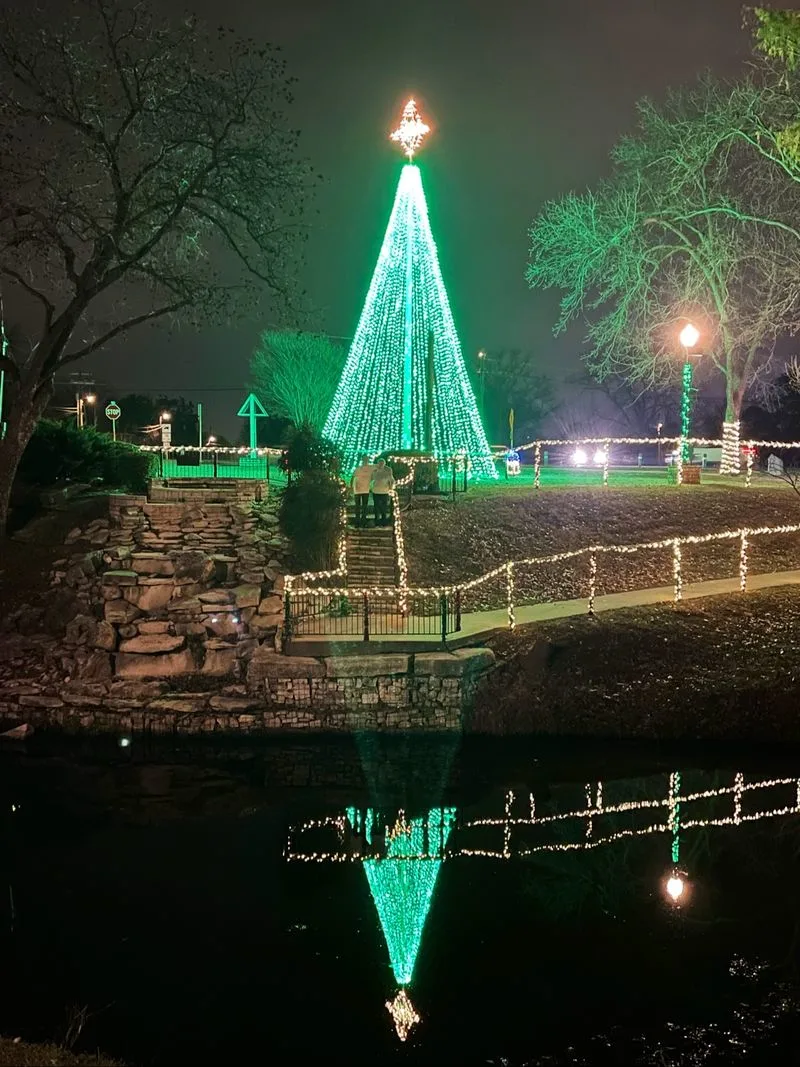 Lake Granbury Strolls and Quiet Morning Views