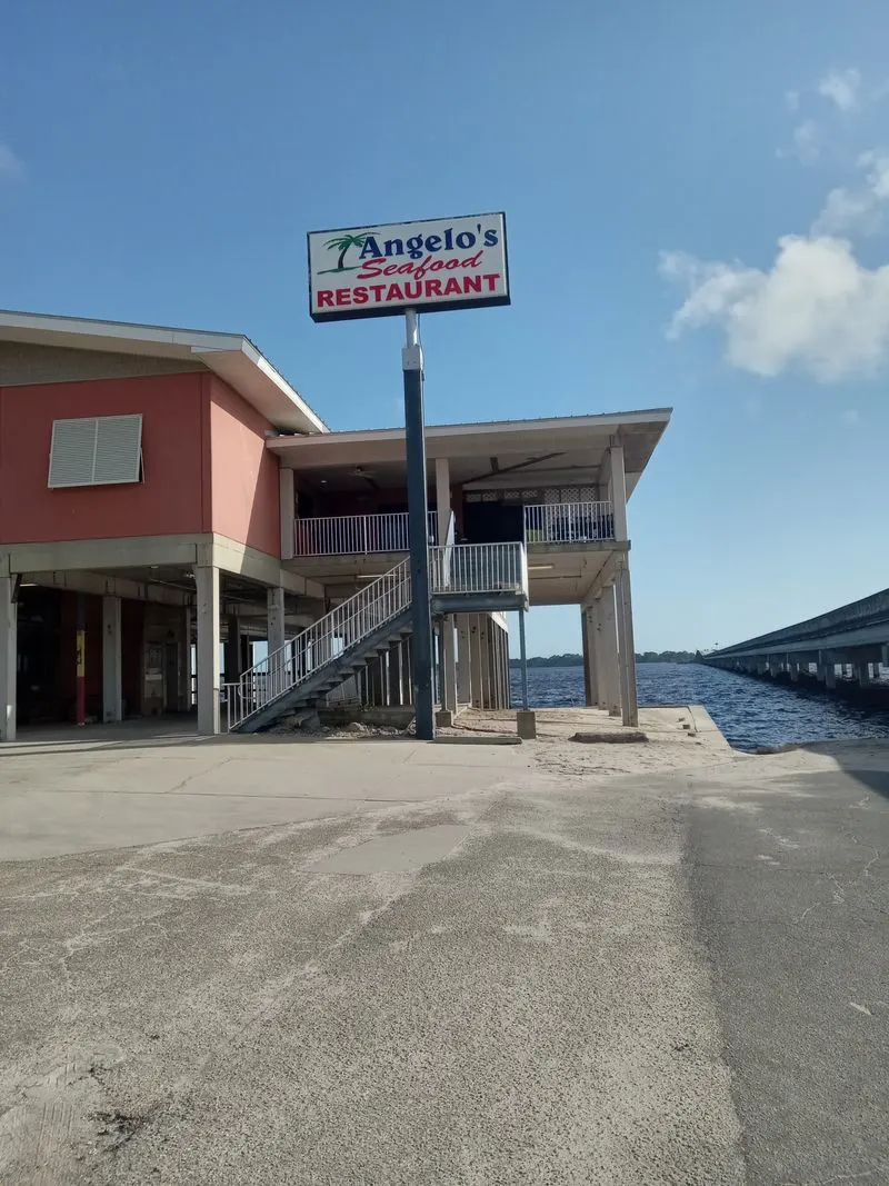 Angelo's Seafood Restaurant &mdash; Panacea, FL