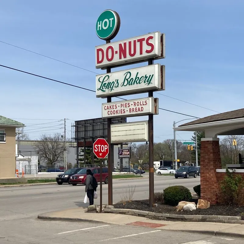 Long&rsquo;s Corner Location and Neighborhood Vibe