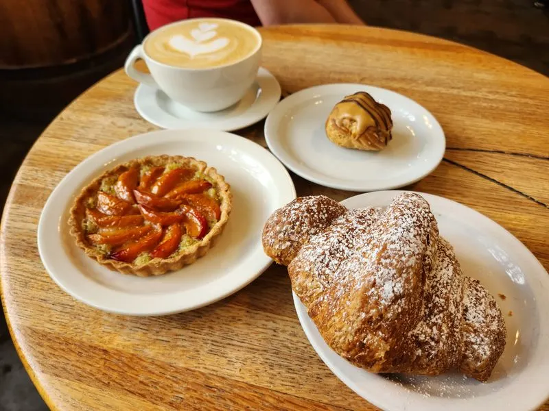 Seasonal Fruit Tarts With Backbone