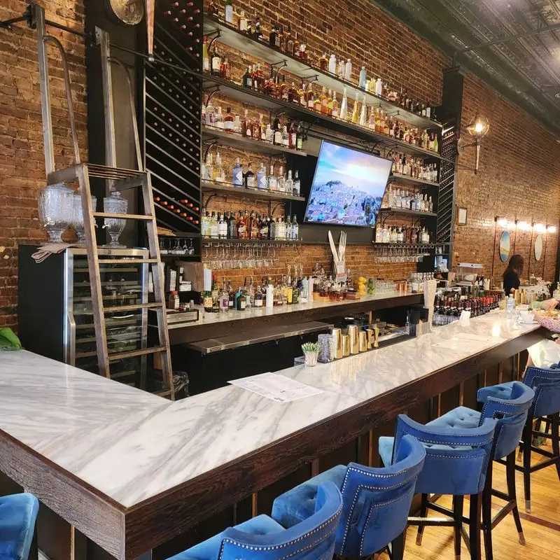 Relaxed Eats on Franklin Street