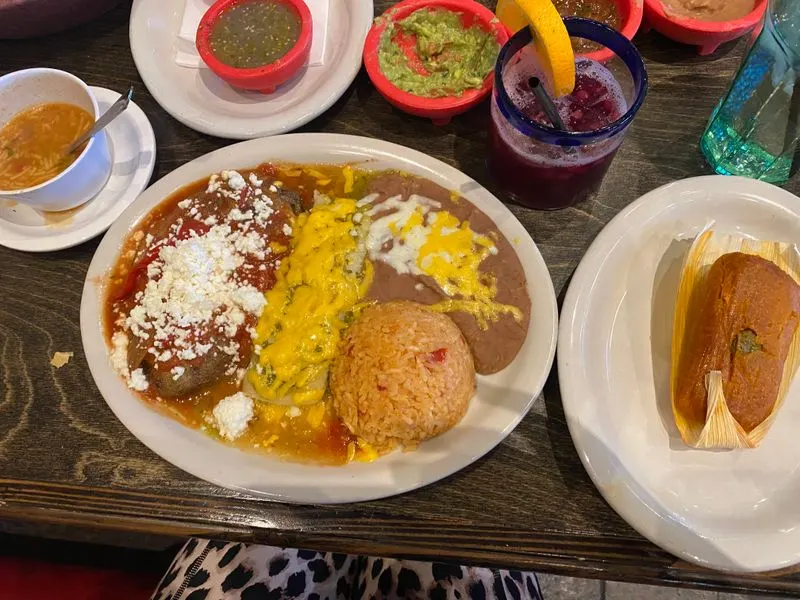 Juan&rsquo;s Flaming Fajitas & Cantina