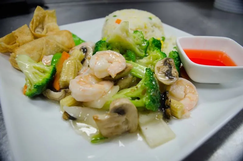 Lucy&rsquo;s North China Cuisine (holiday buffet), Bismarck