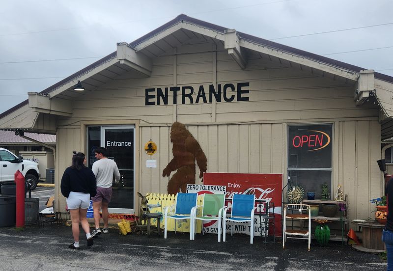 Clothing: Vintage To Workwear