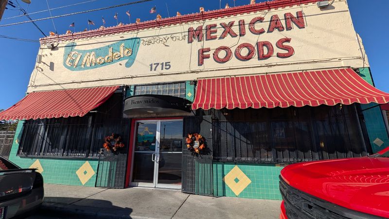 El Modelo Mexican Foods &mdash; Albuquerque, New Mexico