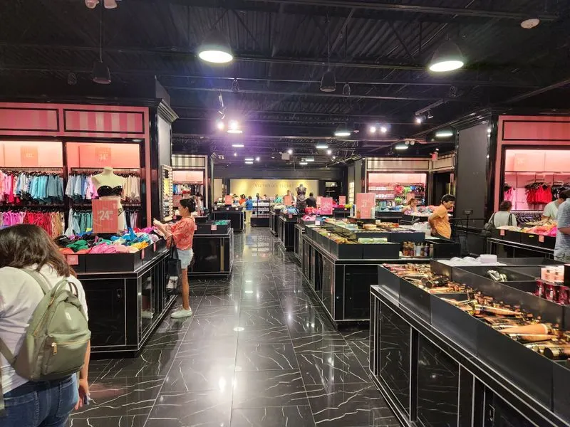 Beauty Outlet Scores