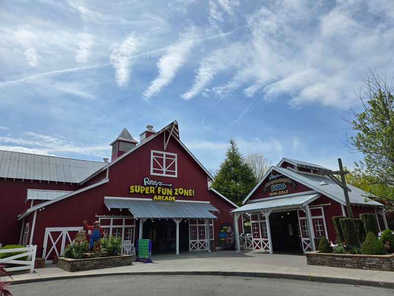 Denim District: Finding Your Forever Fit at Outlet Prices