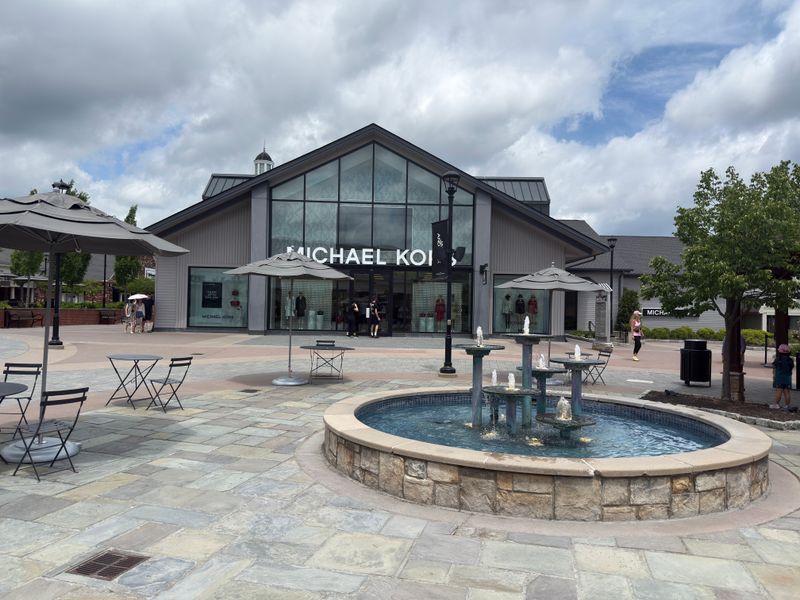 Weather Wise Open Air Shopping