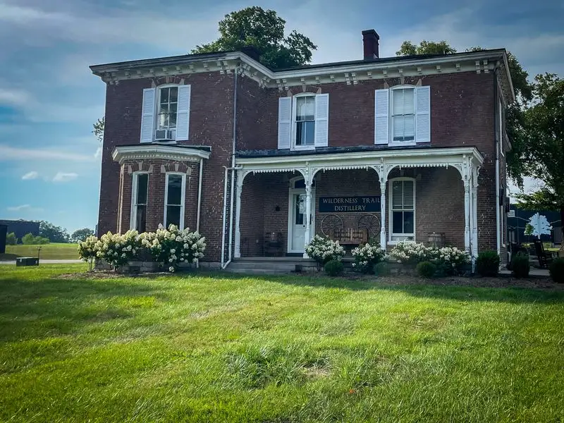 Local Dining and Bourbon Spots