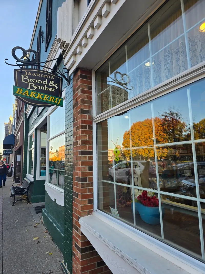 Dutch Bakeries & Seasonal Treats