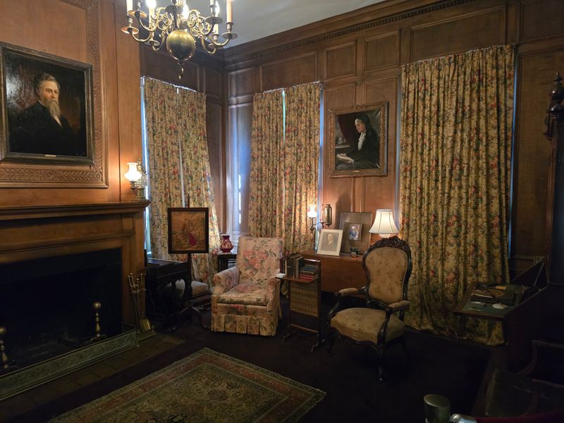 Oak Hill & The Martha Berry Museum