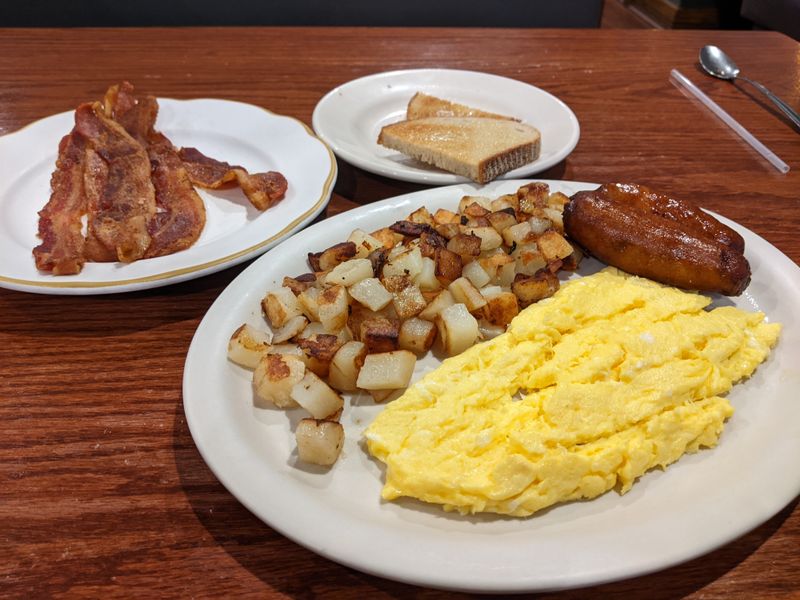 Newport Family Restaurant in Graystone Plaza— Wilmington