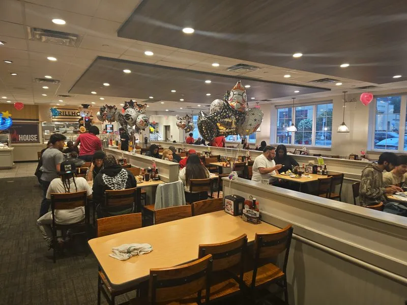 Golden Corral &mdash; Lexington