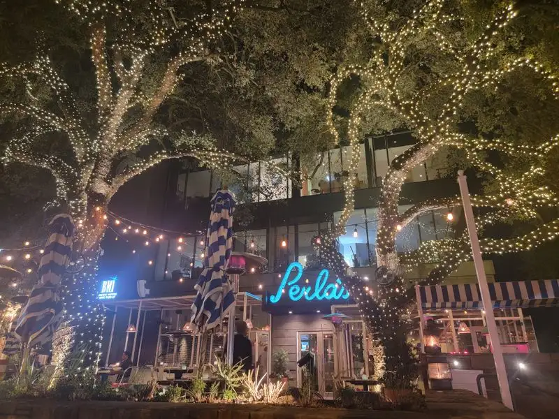 Discover Holiday Pop-ups on South Congress