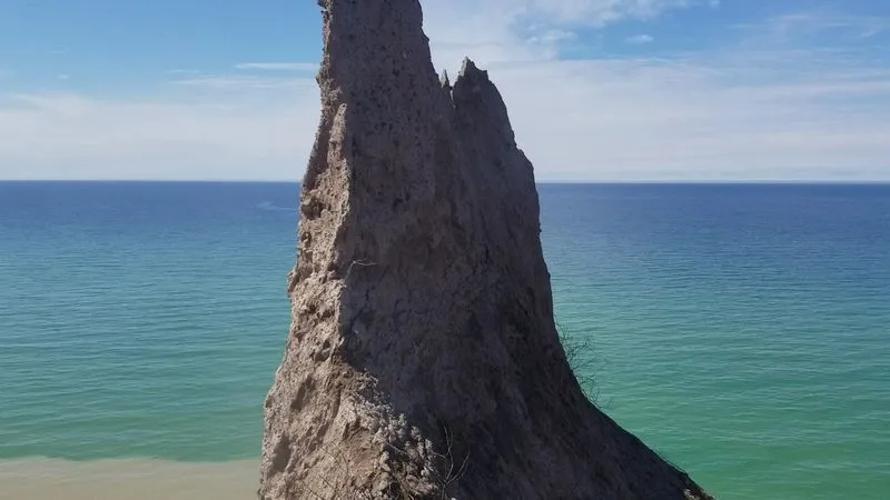 Lake Ontario Shoreline Stroll